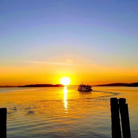 Bellavista La Tua Romantica Vacanza Sul Trasimeno Appartement Castiglione del Lago Buitenkant foto