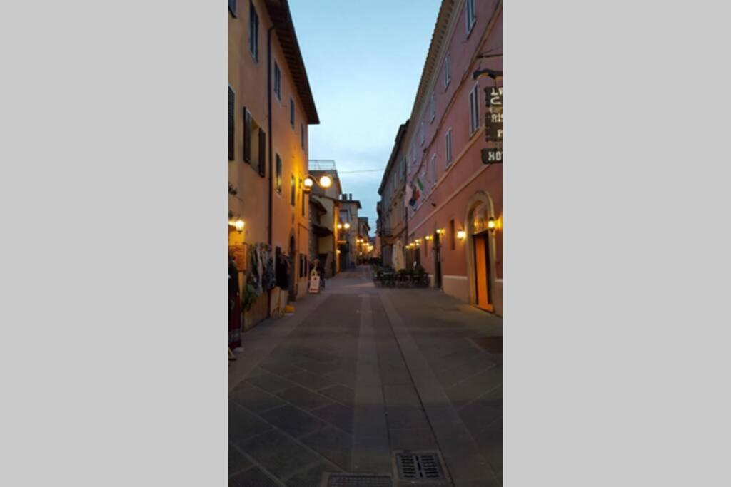 Bellavista La Tua Romantica Vacanza Sul Trasimeno Appartement Castiglione del Lago Buitenkant foto